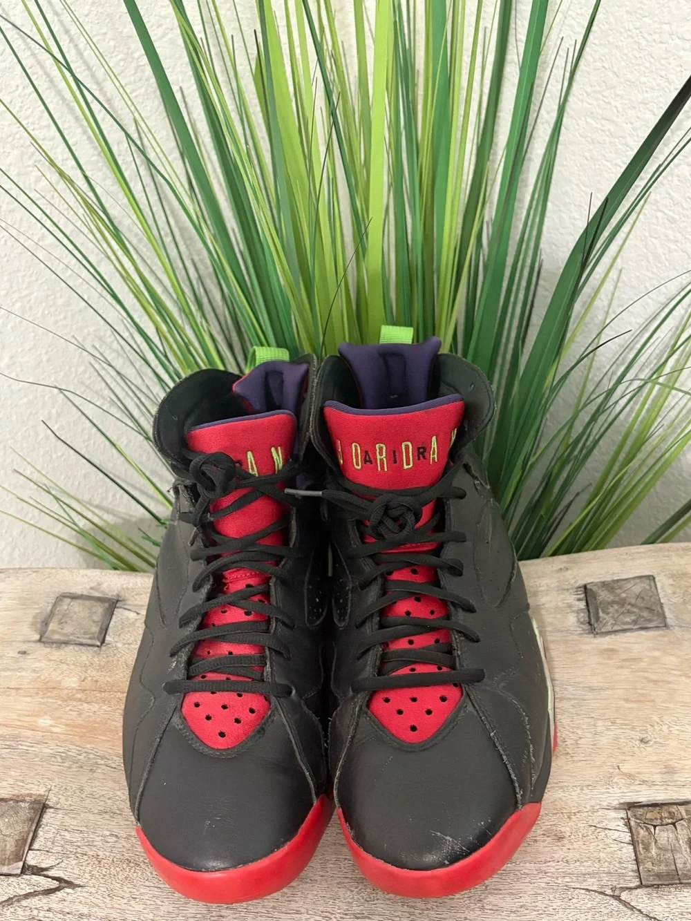 Air Jordan 7 Retro Marvin The Martian Sneakers